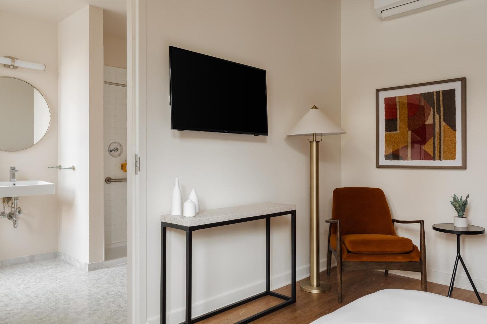 Found Hotel Chicago River North Екстериор снимка