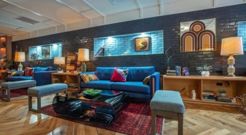 Found Hotel Chicago River North Екстериор снимка